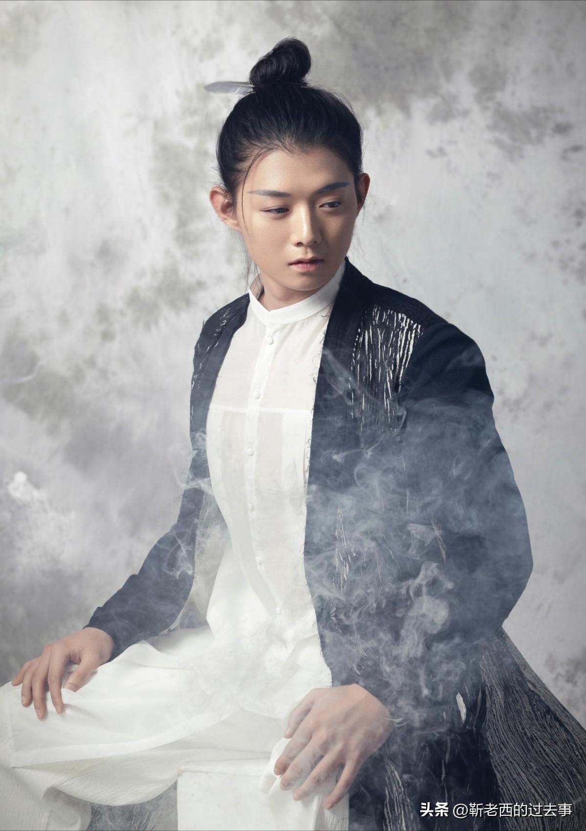 才2年就忍不住了,33岁的霍尊,终究还是难过“美人关”