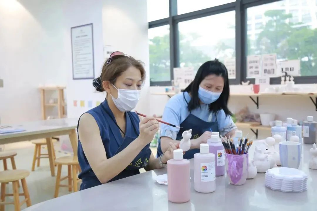 光亚校友方云祥企业南方国际亿企教育开展深港劳动教育教师培训