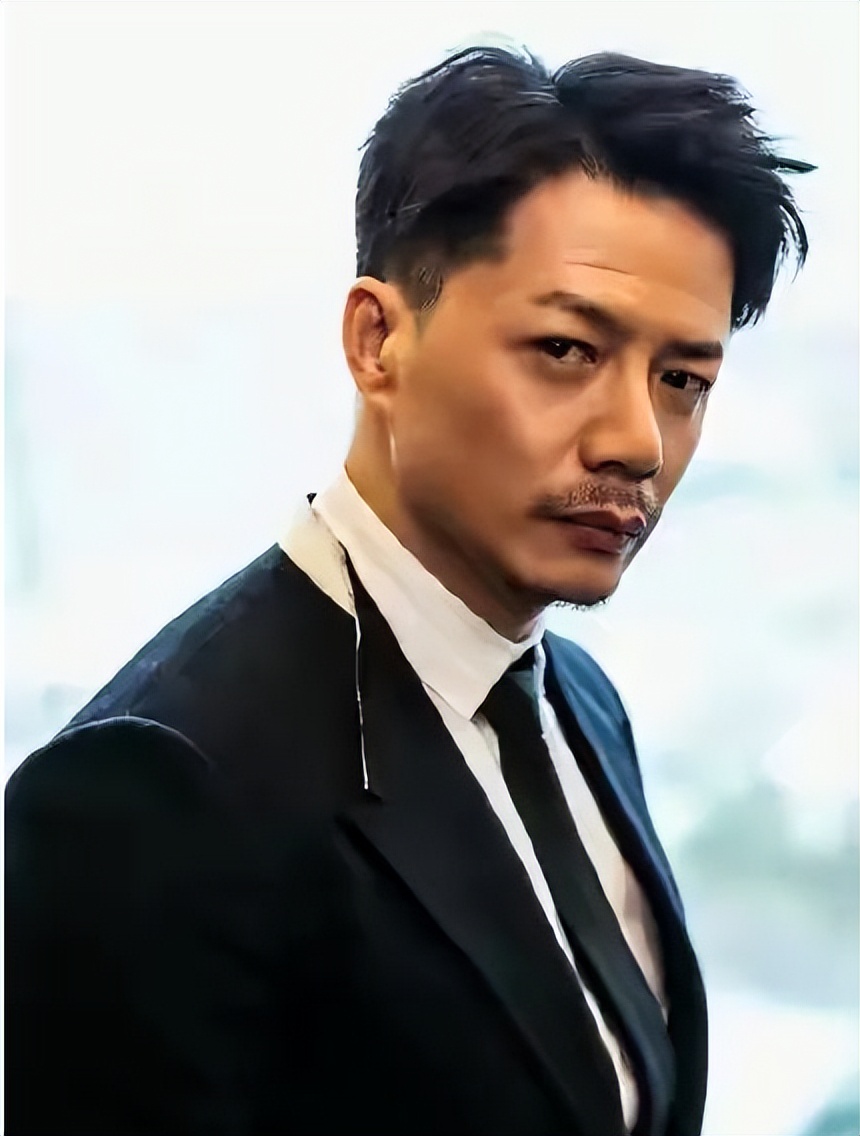 年轻时候最帅的5个男演员,那些长得一般却很有气质的男演员