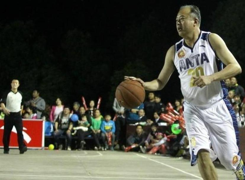 中国男篮的四大名宿,中国篮球名宿姚明易建联