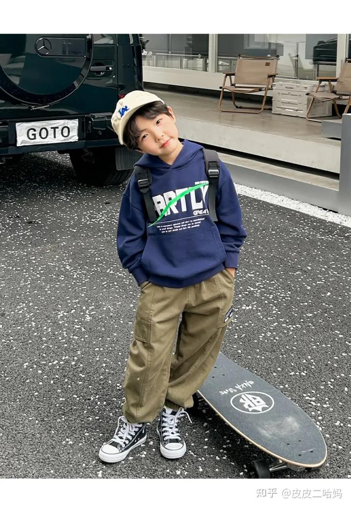 怎样帮孩子挑选到好看又高性价比的卫衣？皮皮二哈妈