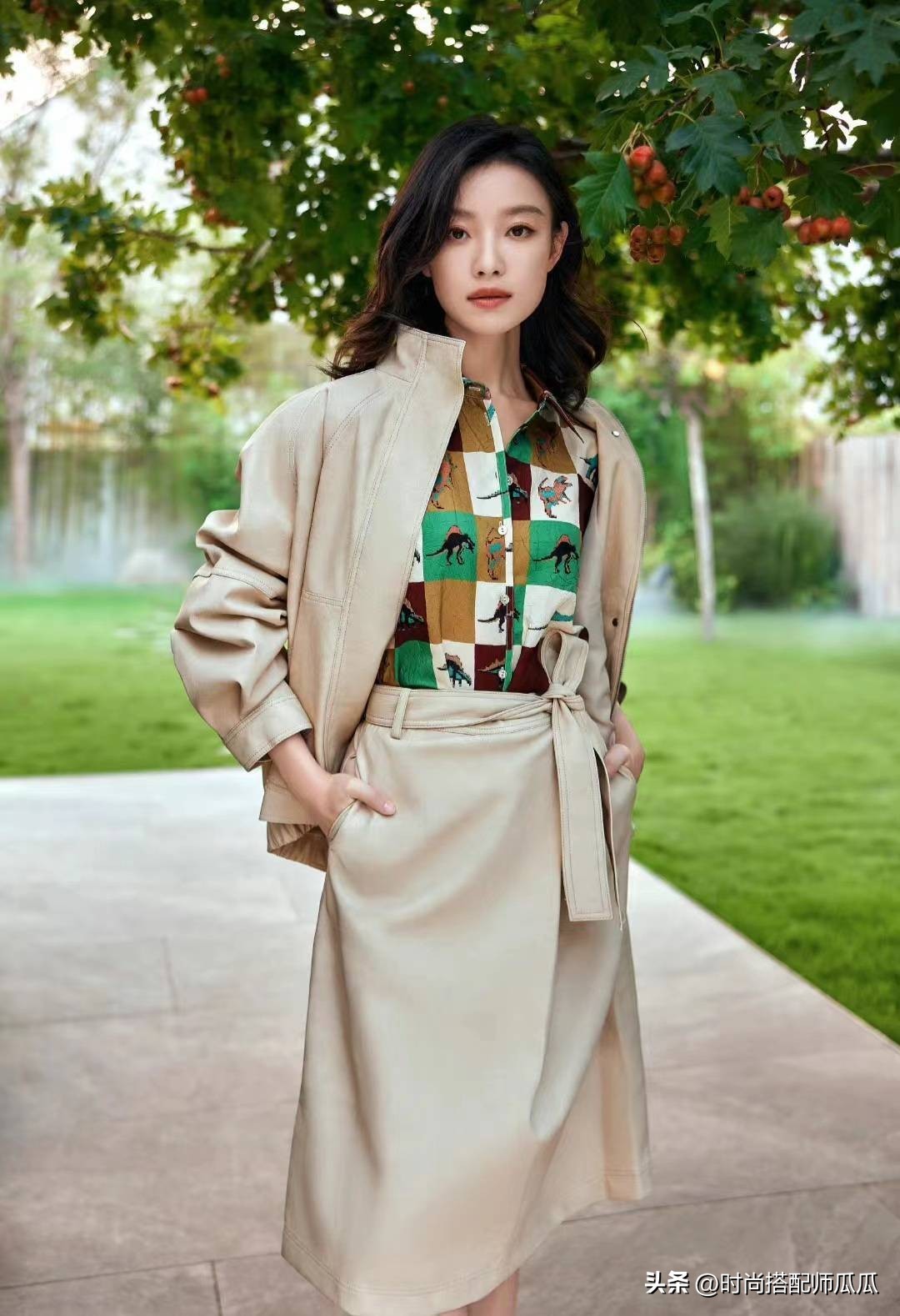 黄黑皮女人适合穿黑色吗,黄黑皮女生穿啥都不好看