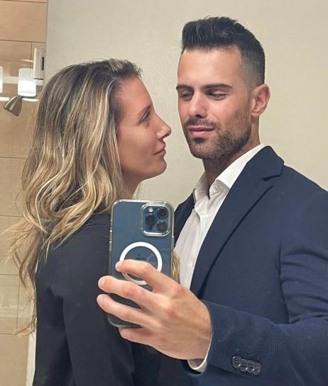 美国单身辣妈网恋假帅哥被威胁p果照！逃脱后遇照片真人甜蜜热恋