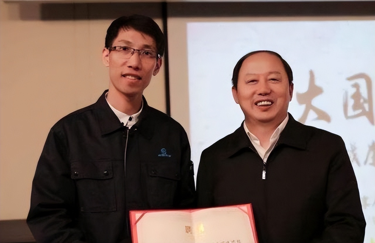 美国百万年薪挖走中国神童,美国高薪挖人才