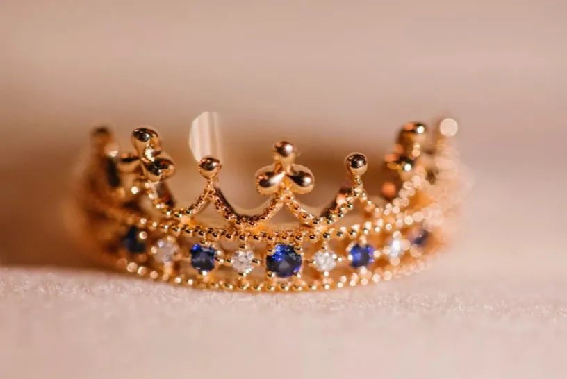 最有仪式感的钻戒,情人节仪式感小女孩