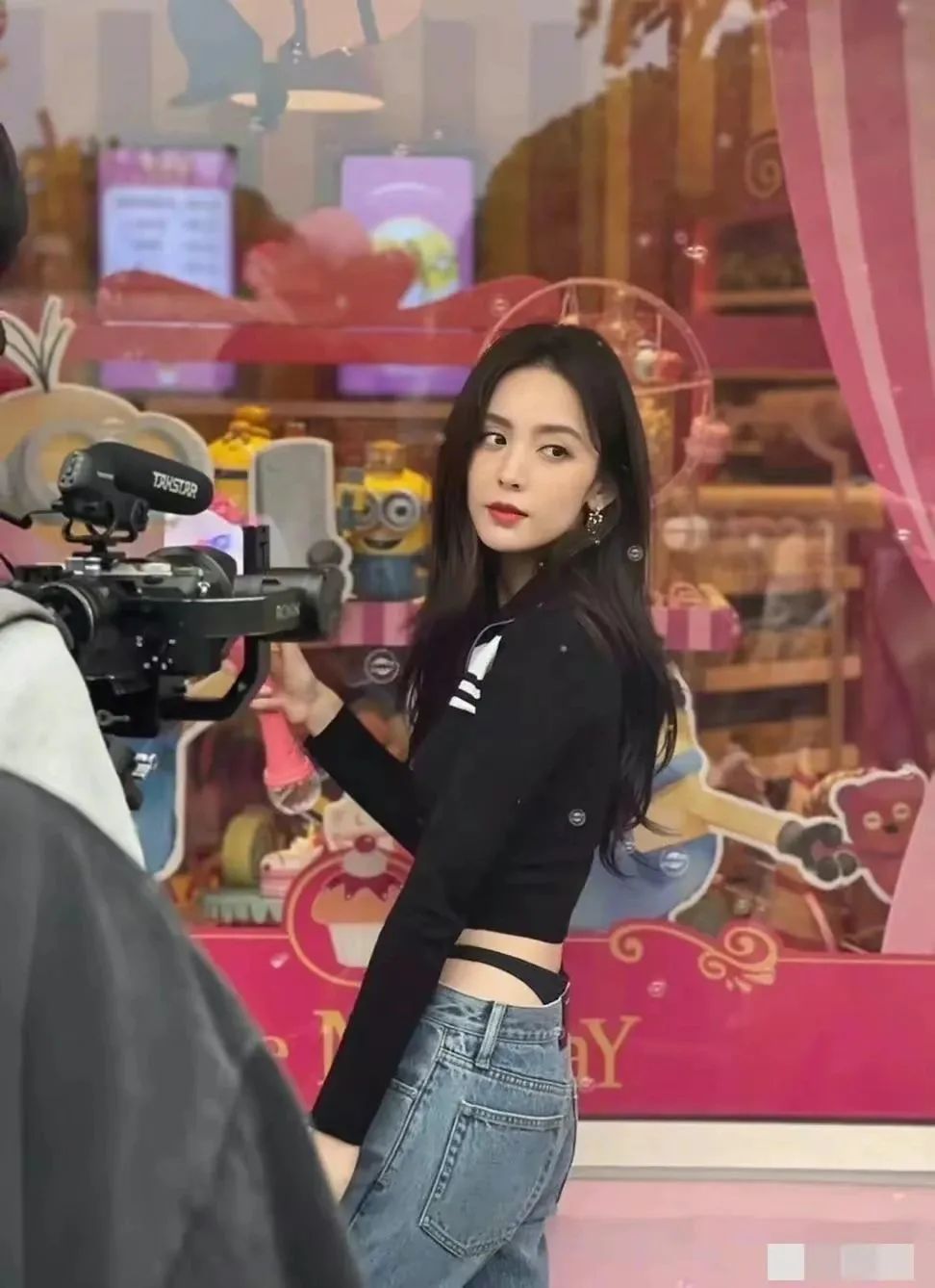 女星们的穿衣自由究竟有没有错,女明星的穿衣自由度有多高