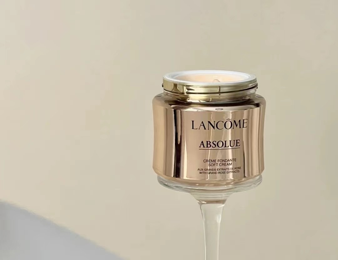 秋冬30岁用什么面霜比较好,过了三十岁女人该用什么护肤品