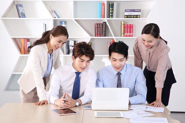 马云说未来五年最赚钱的三大行业,未来十年最好赚钱的十大行业