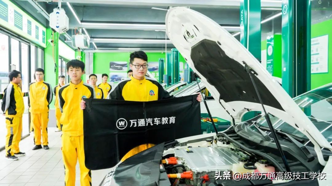 技校女生最好就业的十个专业,现在读技校学什么专业比较好