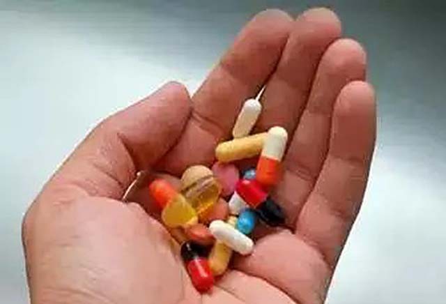 米洛舍维奇为什么下台,米洛舍维奇死因真相