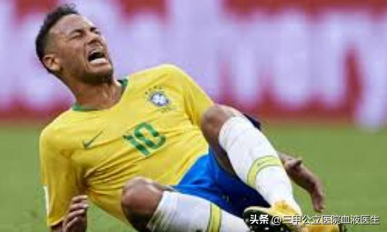 内马尔脚踝90度扭曲治疗,内马尔脚踝90度扭曲拉莫斯