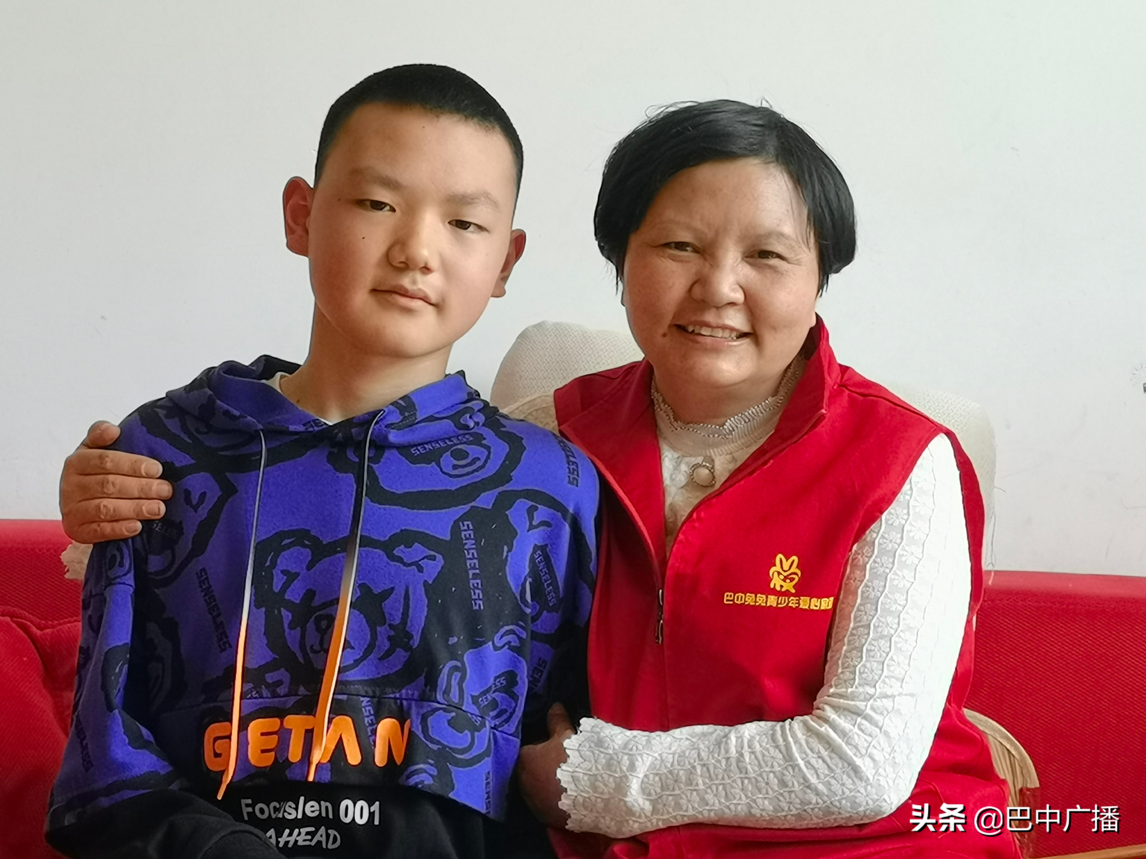 新时代好少年乐观忠诚积极进取,新时代好少年事迹身残志坚