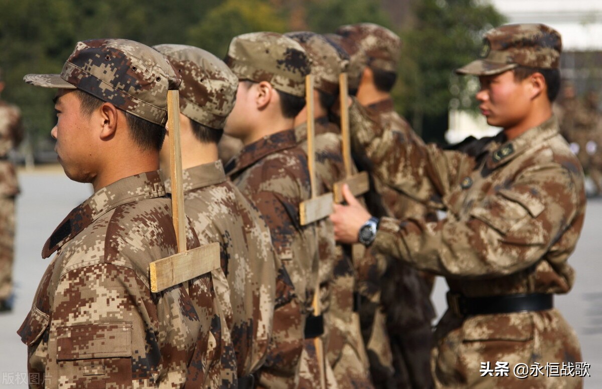 当兵班长不喜欢自己怎么办,当兵对班长没感情正常吗