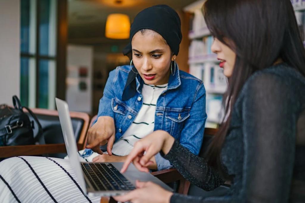 四川公安局文职辅警工资待遇,四川辅警文职一般工资多少