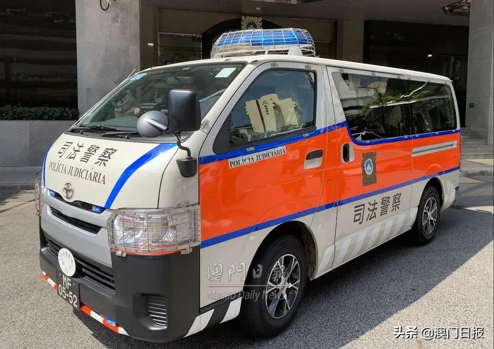 男子和好友赌博输了2万,男子组团赌博出老千