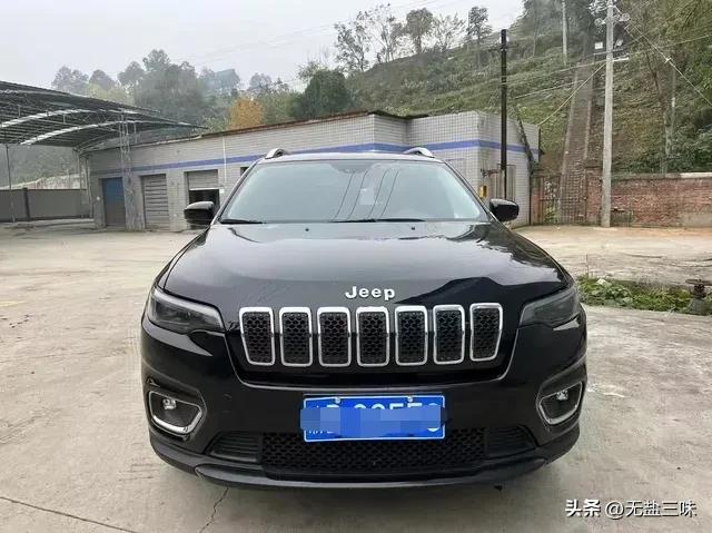 jeep自由光2019两驱典尚版,广汽菲克jeep自由光二手车价格