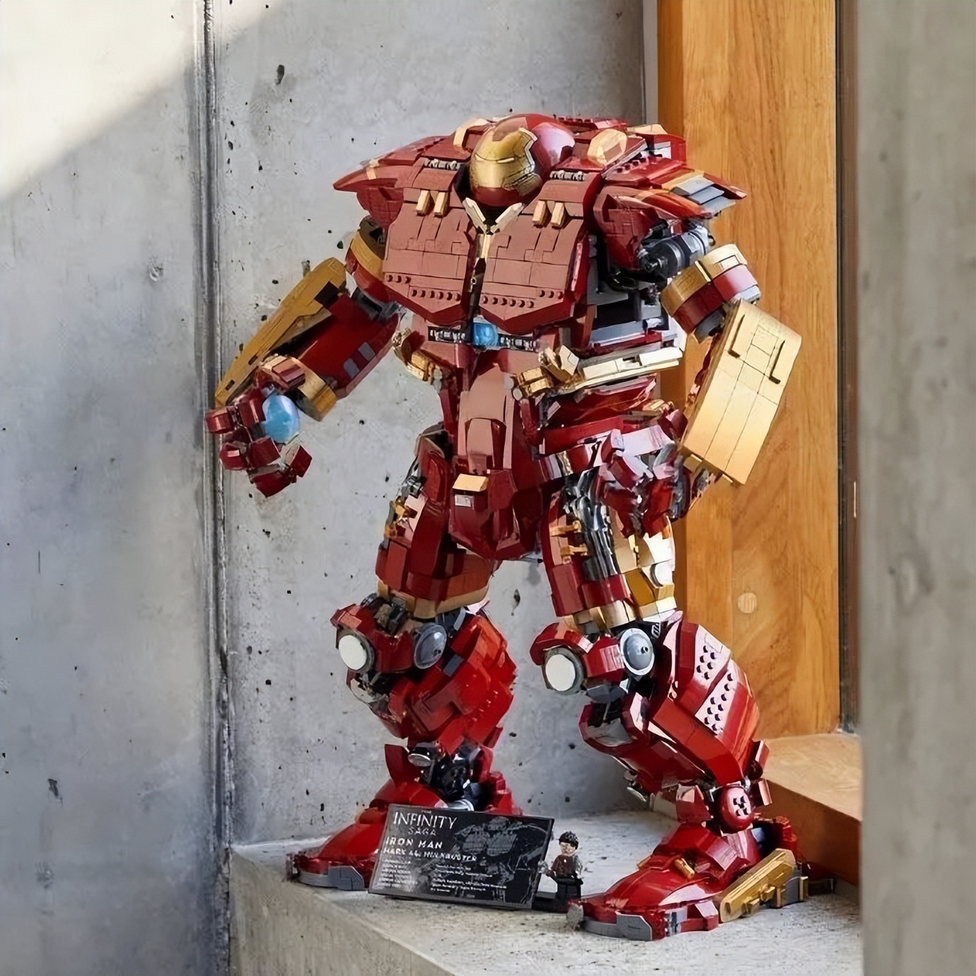 大型的乐高反浩克拼装视频,最便宜最好的反浩克装甲乐高