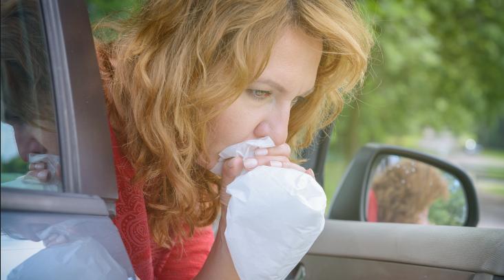 晕车用姜片贴哪个穴位,晕车后按哪个穴位可以缓解