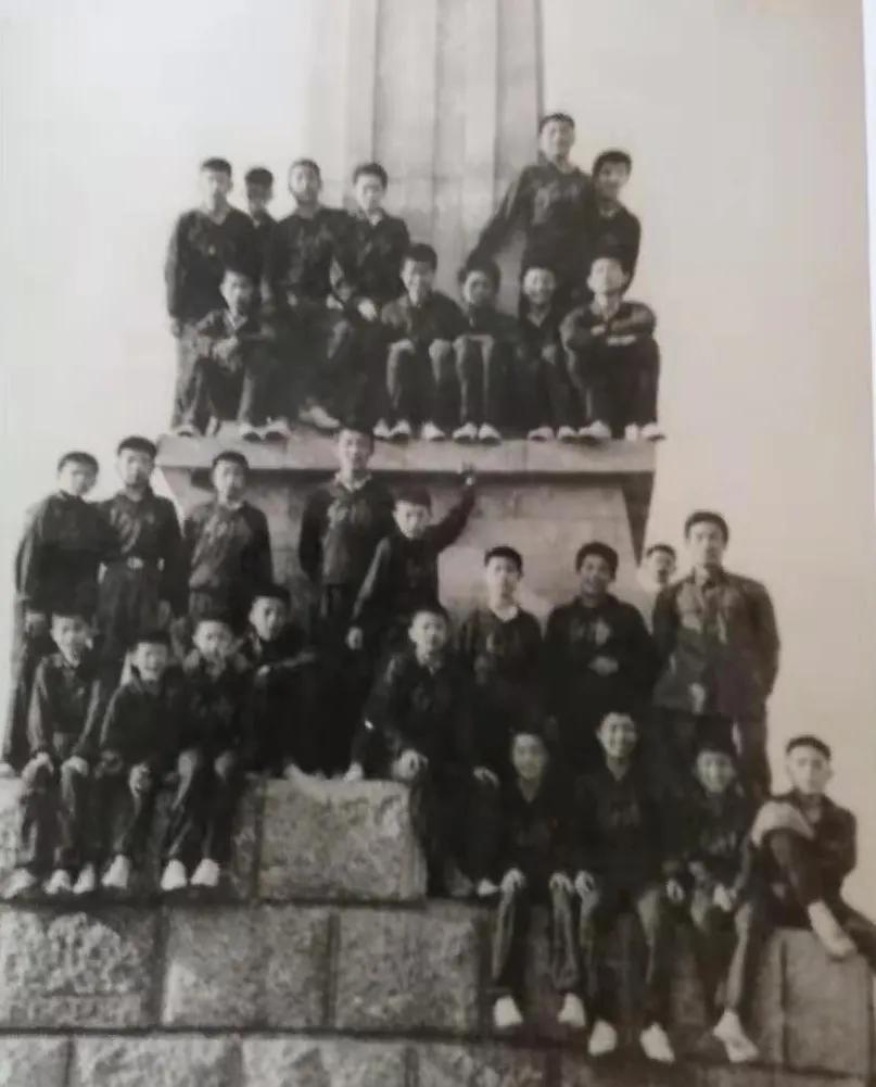 少儿足球基本功训练小视频,少儿足球敏捷性协调性训练