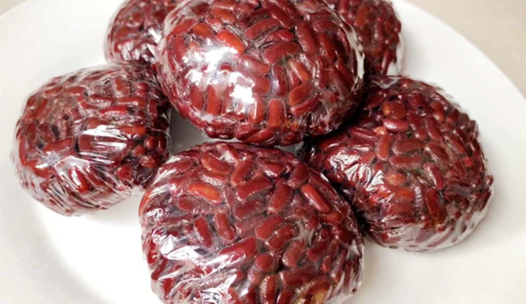 天气热多喝水多吃西瓜,天热少吃点冷饮