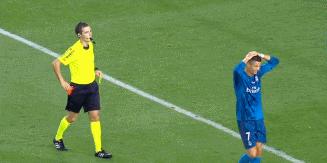 c罗凌空拳击打球,这就是c罗完整版