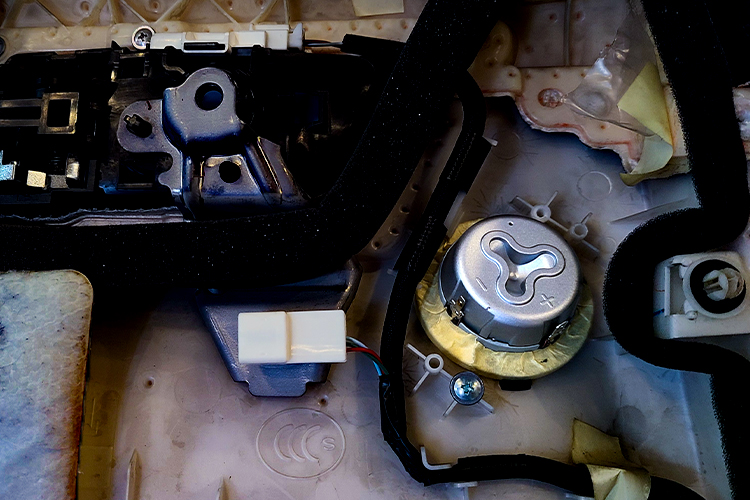 雷克萨斯音响改装nx300,佛山雷克萨斯gx400内饰改装