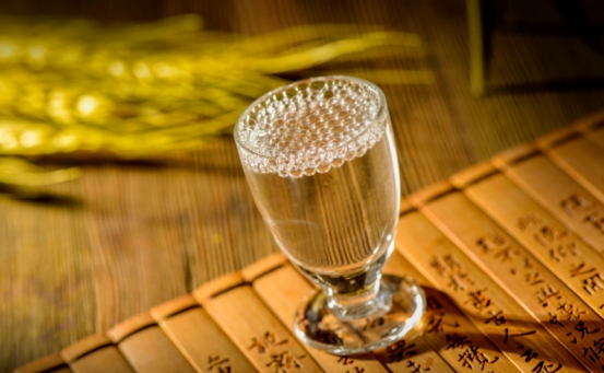 在超市怎么才能买到好酒？认准这4个标识，能轻松避免踩坑