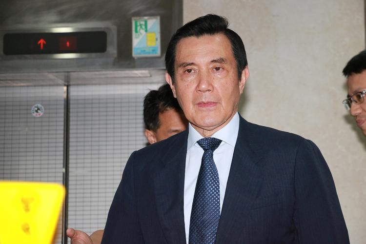 马英九祖籍湖南，自称跟毛主席是老乡：两家离得很近，大约两里路