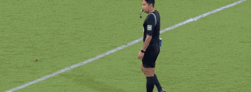 黑色幽默：国家队完败韩国出局“省队”掀翻伊朗进4强全场大狂欢