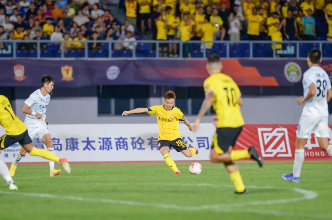 中甲冲超之战青岛九牛,中甲战报广州队