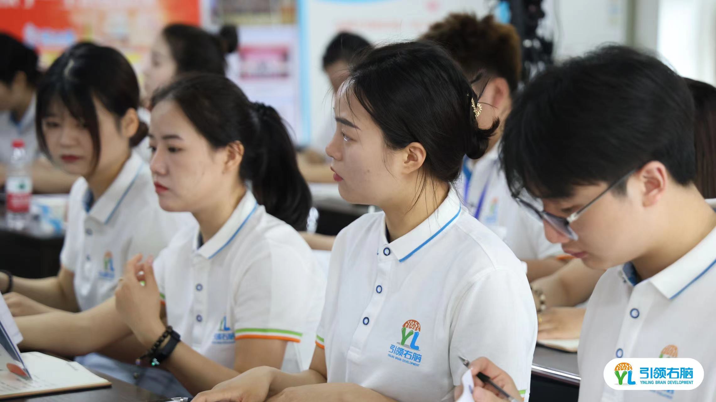 0-3岁托育中心加盟,家庭小型托育班加盟费用明细表