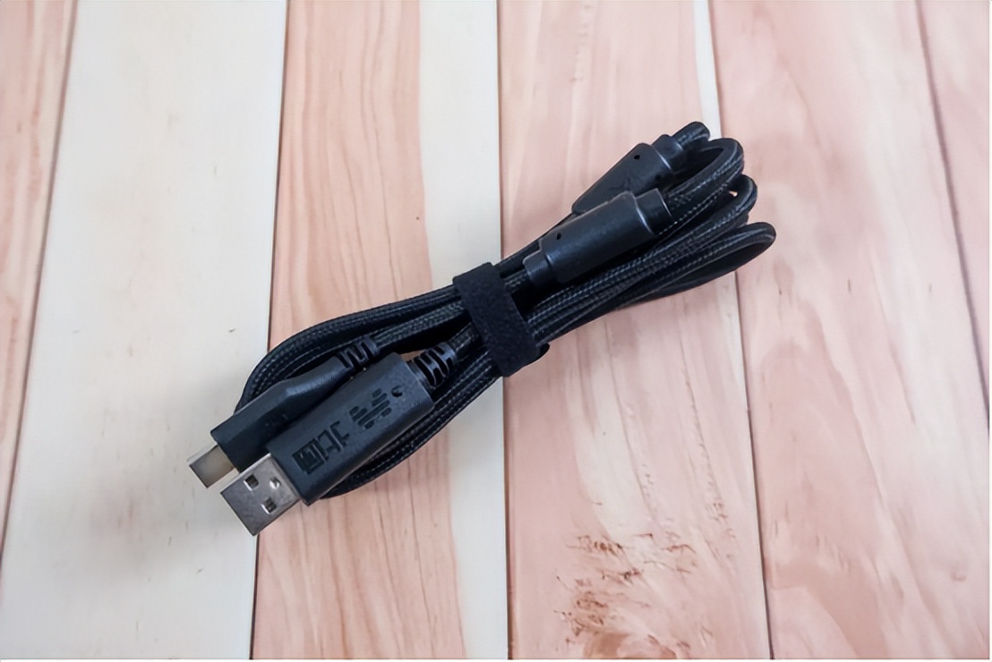 北通宙斯2精英手柄介绍,北通宙斯2光轴精英游戏手柄