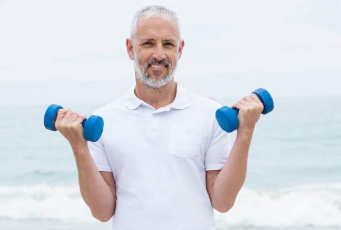 你明白正规的锻炼和健身的重要性,坚持健身锻炼对一个人改变有多大