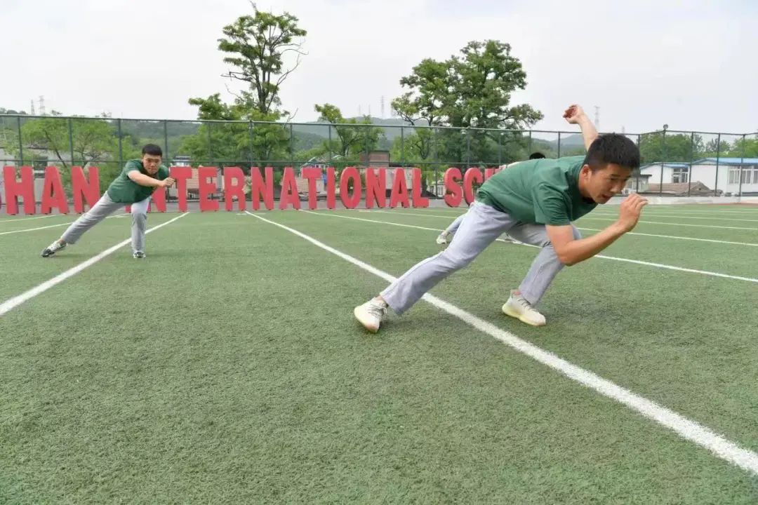 对刘畊宏的描写,刘畊宏很拽的角色