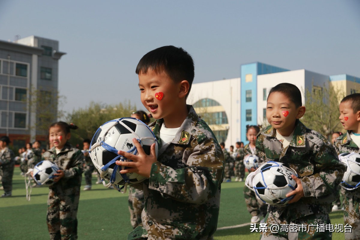 萌娃舞动秀,山东萌娃跳广场舞视频