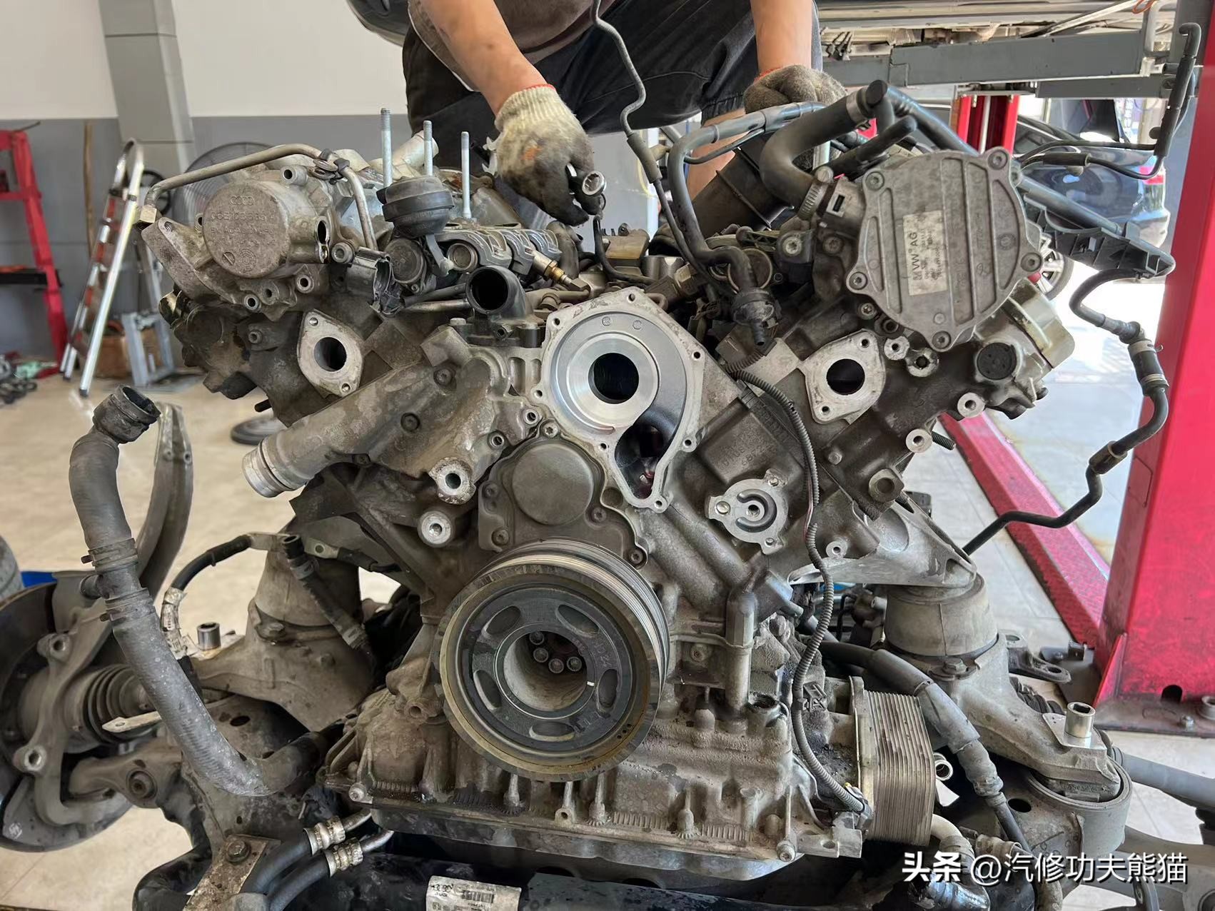 不坑穷人的好车视频,19款奥迪q73.0t烧机油大修全过程