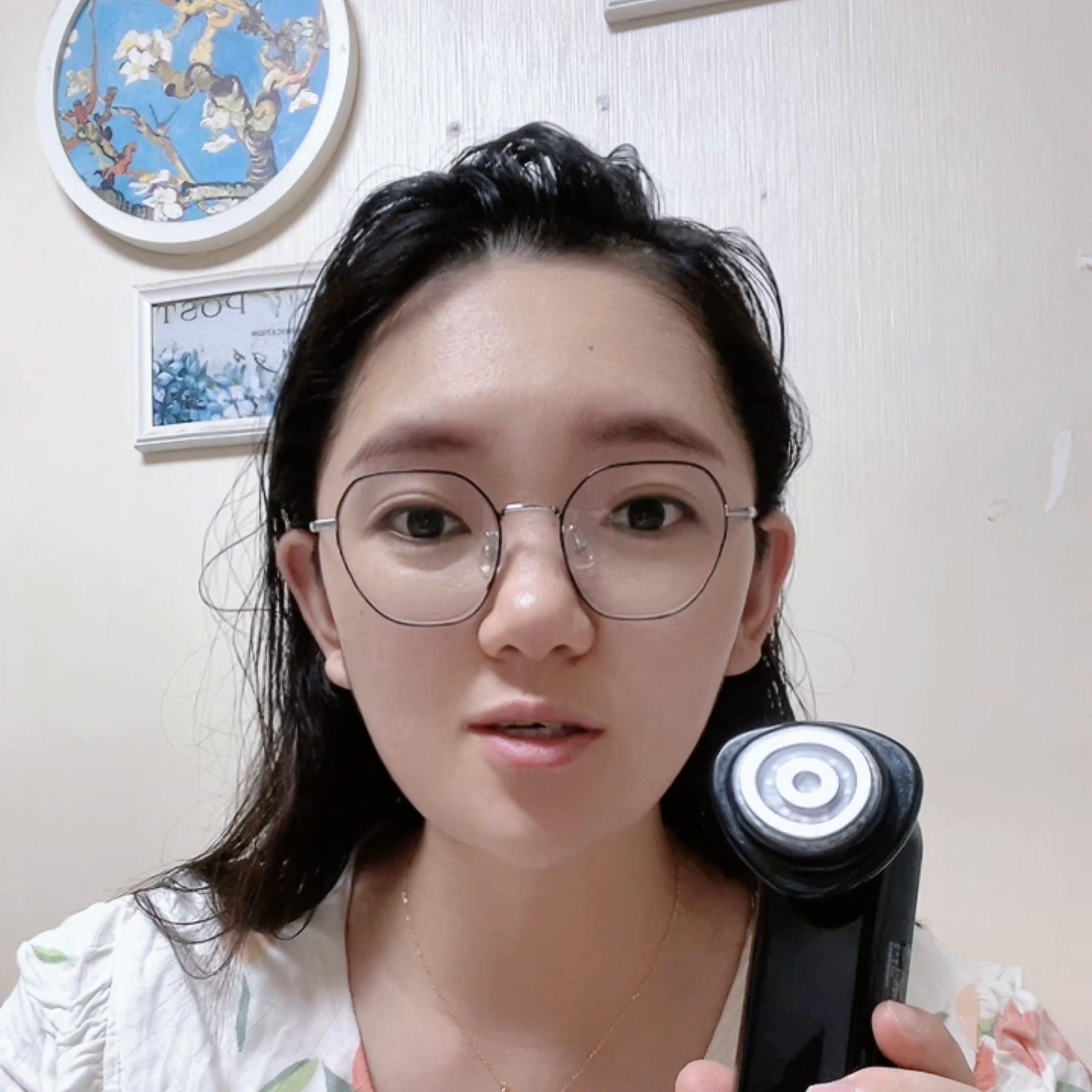 雅萌美容仪四代和第五代的区别,雅萌美容仪最新款的正确使用方法