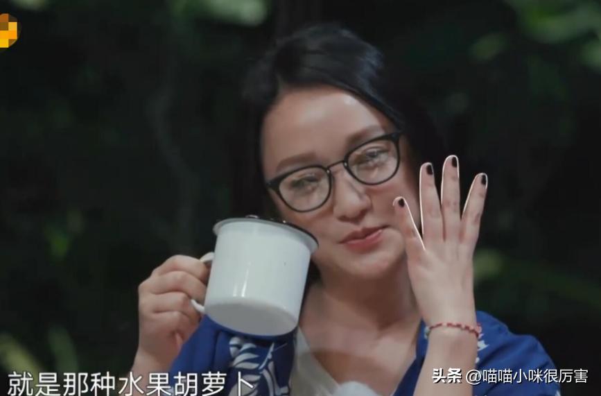 短粗手的女明星,粗短手女星