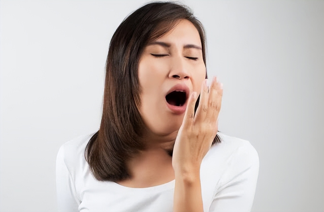 牙缝里的牙结石怎么自己去除,牙缝的牙结石怎么清理