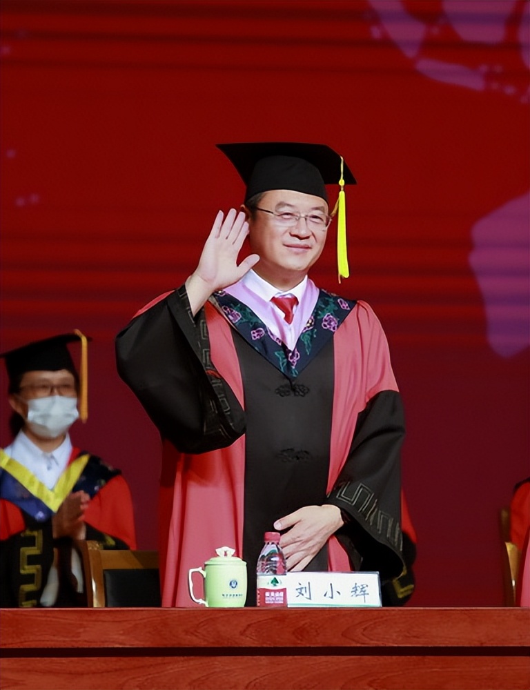 哈尔滨金融学院毕业10年,哈尔滨金融学院2022年毕业时间