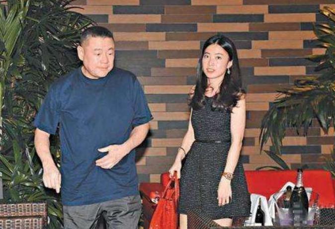 甘比豪门阔太日常,甘比从狗仔逆袭成为香港女首富