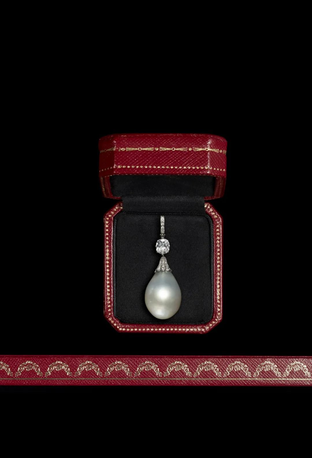 珍珠大家族“人才辈出”!哪一颗最适配你的春装Look?