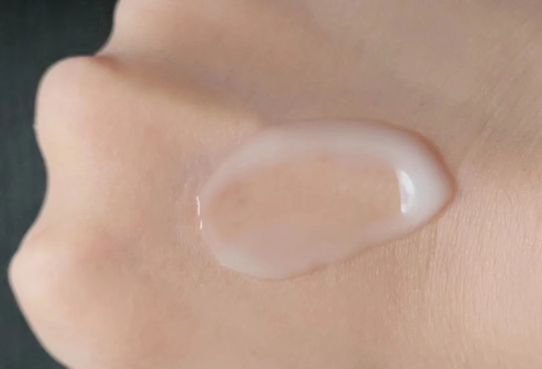 精华不是越贵越好，这5款“国货精华”便宜好用，效果不比大牌差