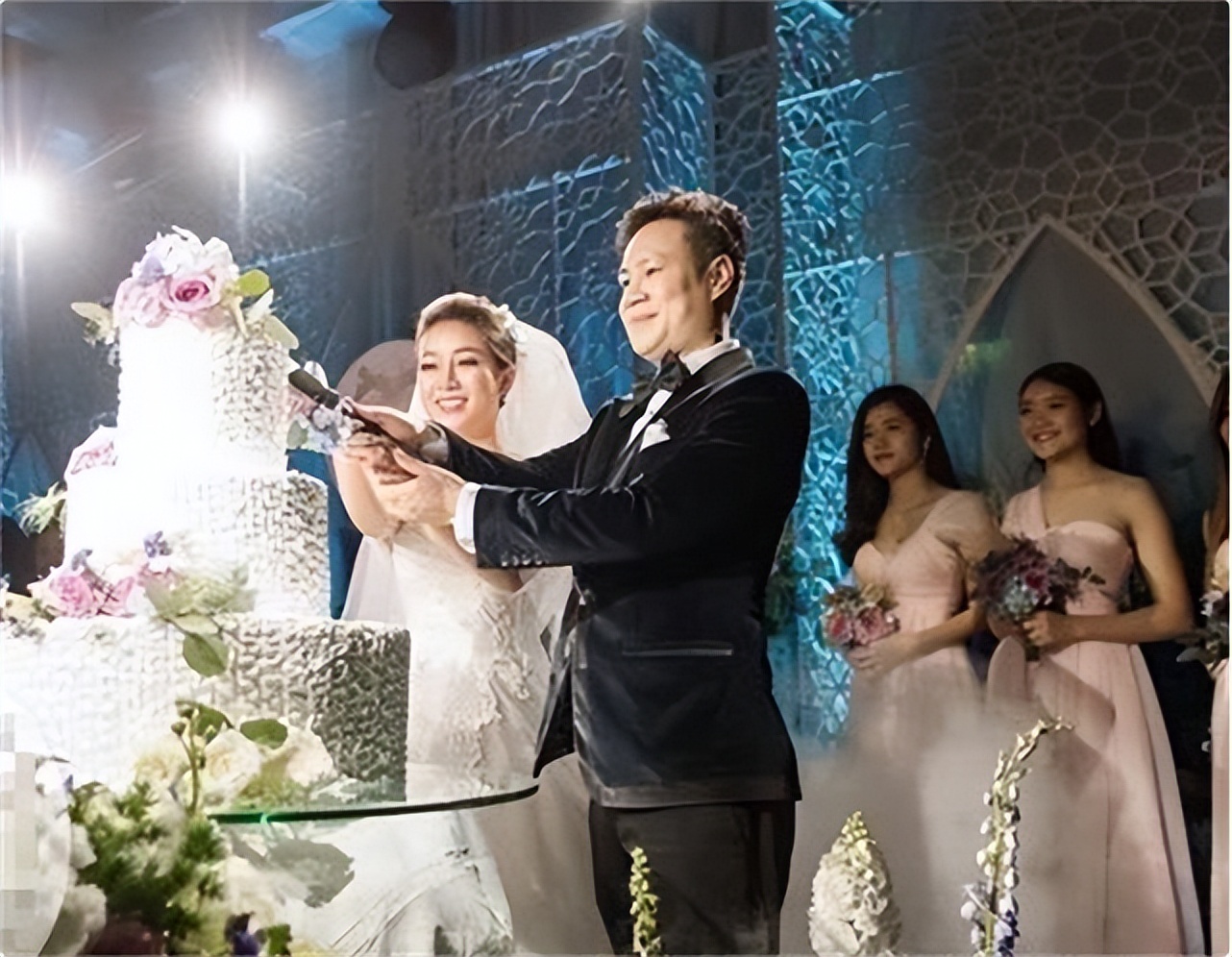 90后越南姑娘嫁给中国人,越南90后单身美女