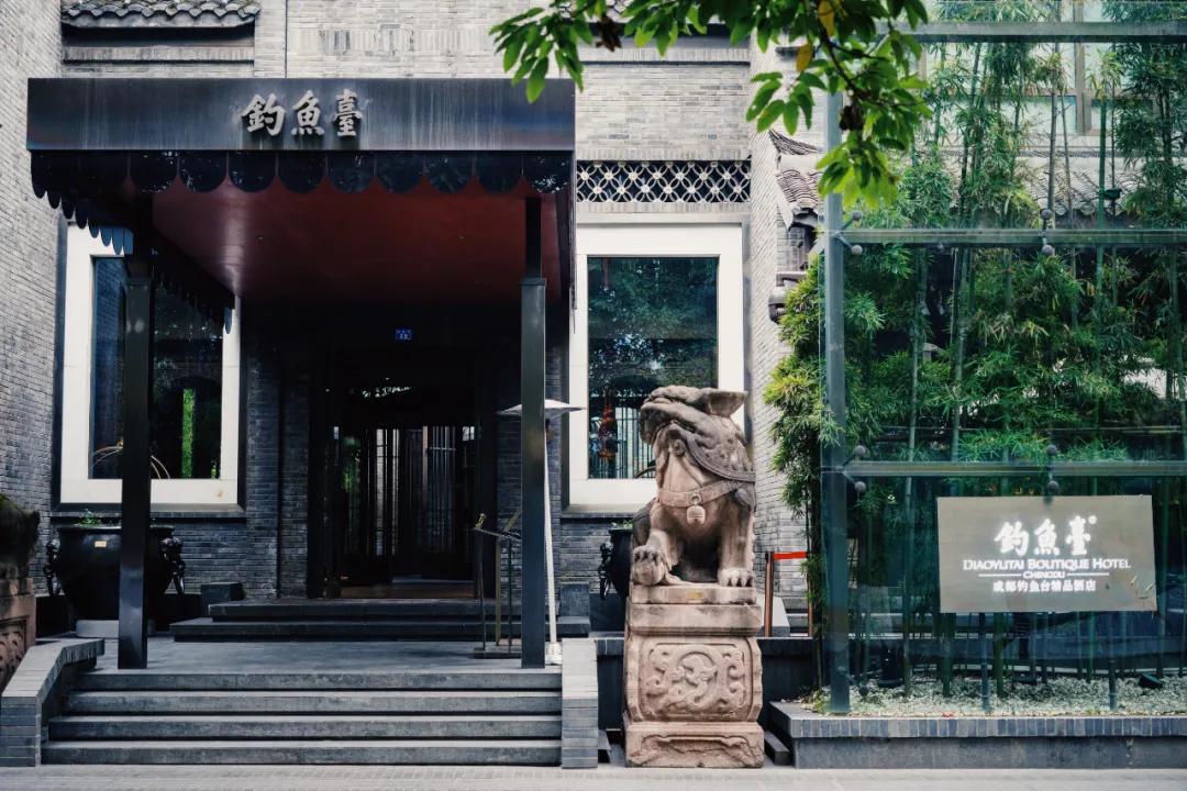 成都住哪里便宜又方便攻略,成都待半个月怎么住最划算