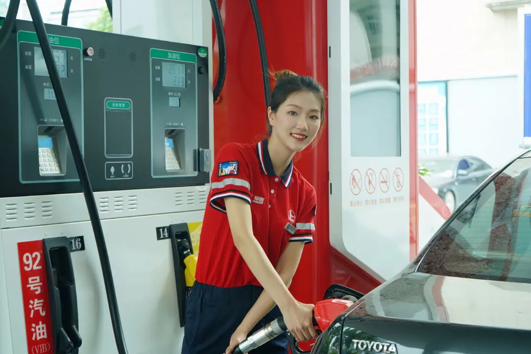 加油卡100元只需10元真的假的,1000元的加油卡打9折出售