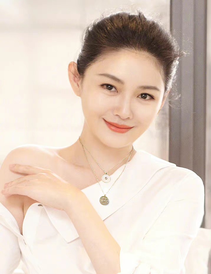 大s晒买房证据,却被网友锤暗藏玄机,汪小菲痛骂大s不要脸