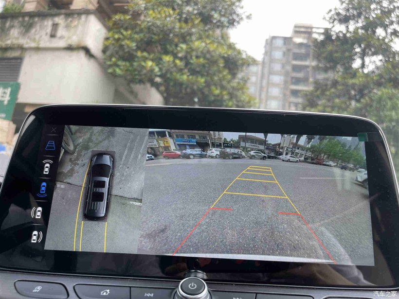 对比试驾gl8与m8,20年以上的老gl8值得购买吗