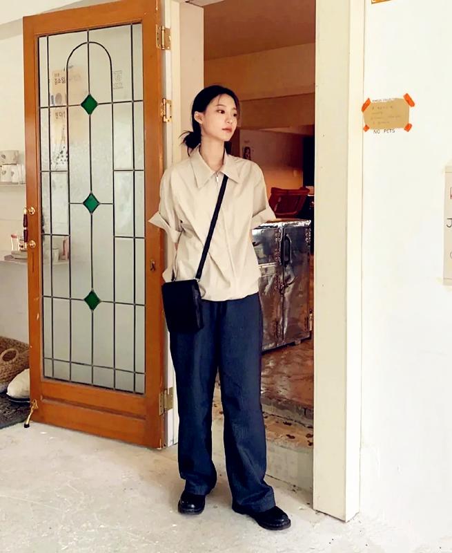 韩国穿搭博主轻熟穿搭 (韩国博主超实用基础款穿搭示范)