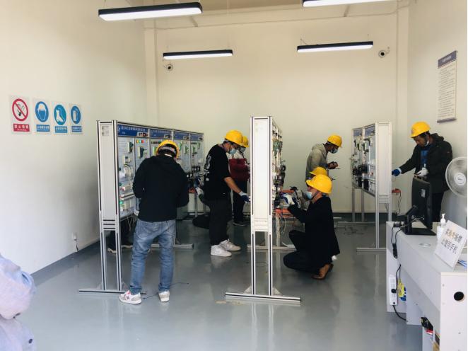 云南低压电工操作证怎么报考,云南考低压电工证在哪里报名